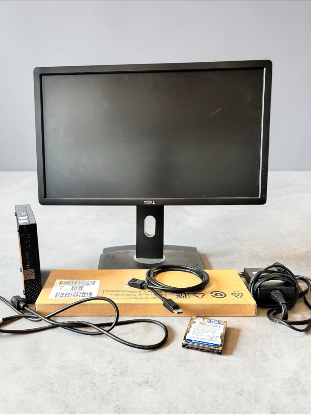 Dell Full computer set up w/ monitor, NIB keyboard + 2nd hard drive + all wires